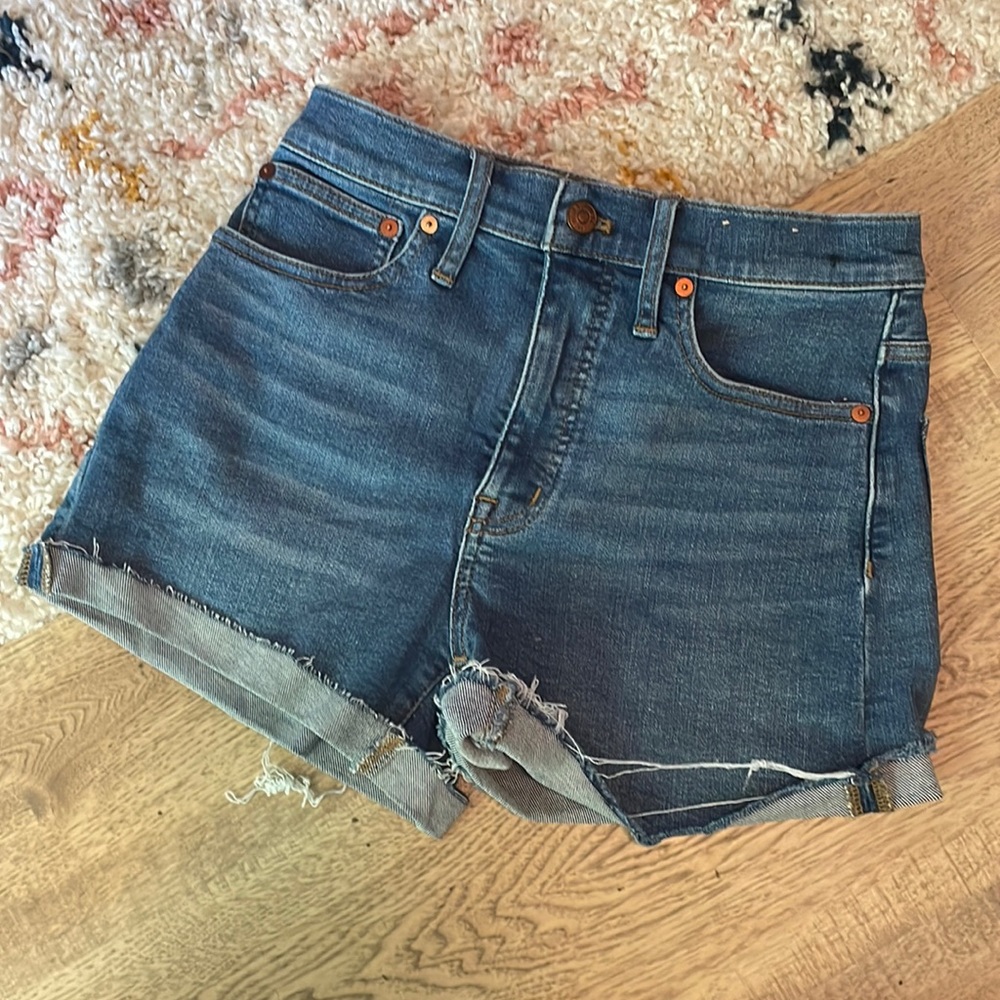 Madewell High Rise Denim Shorts EUC Size 24